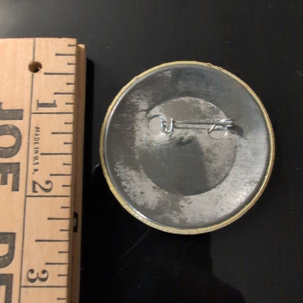Vintage Im A Fermata Hold Me Musical Pun Pinback Button Yellow Novelty Badge - Picture 2 of 2